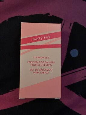 Mary Kay Pink Lip Balm Trio - Soft Pink Shades